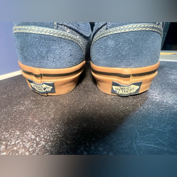Size 9 - VANS Authentic Skate seldom denim Blue color suede - Picture 7 of 9